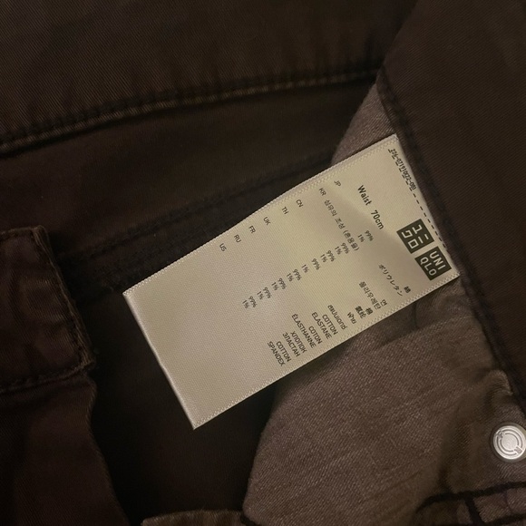 UNIQLO small women’s brown shorts! Barely used - Picture 3 of 3